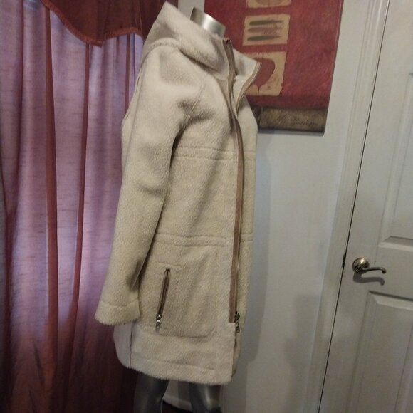 Reversible Sheepskin Heavy Hooded Winter Coat - Picture 11 of 16